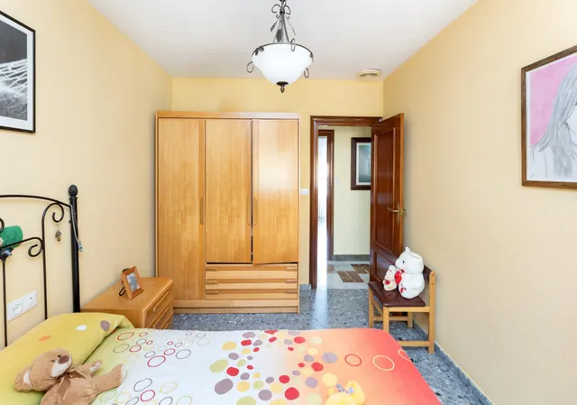 Espectacular chalet independiente con piscina en Alfacar — 29