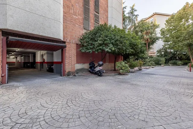 Garaje en el centro. — 3