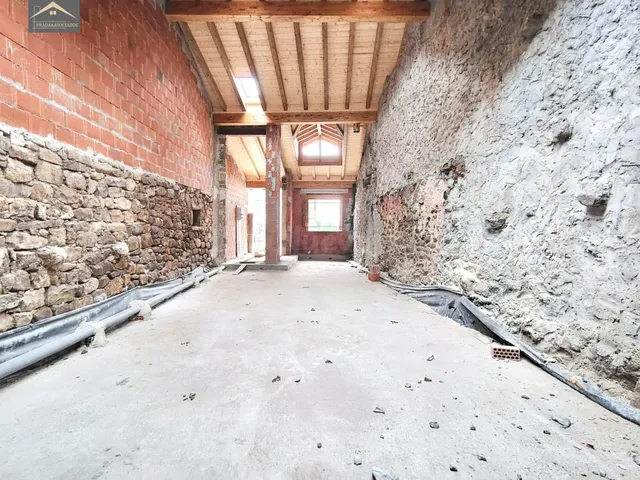 CASA DE PIEDRA EN COO DE BUELNA - foto 2