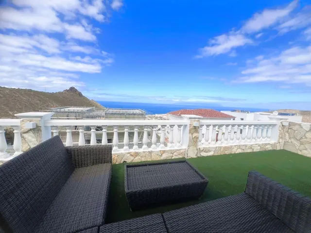 Magnífica villa moderna con vistas al mar en Roque del Conde - foto 5