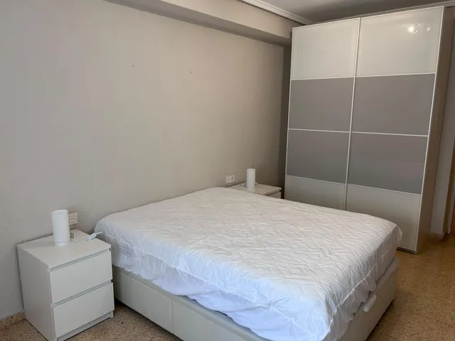 Piso 3 habitaciones 117m² en alquiler - La Raiosa — 31