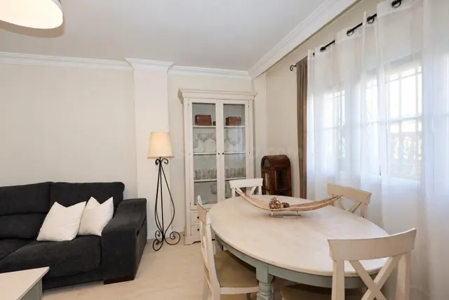 ¡tu nuevo hogar con dos patios, 2 dormitorios y aire por conductos! — 4