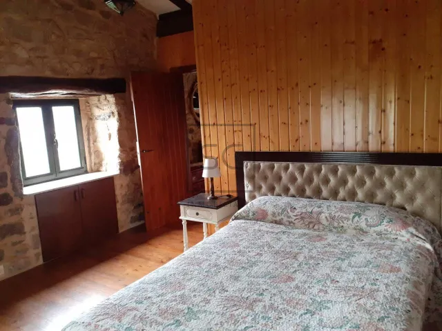 Casa de piedra en Pazos, Neda — 11