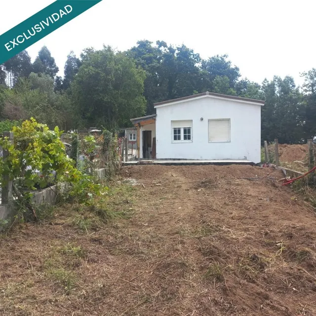 Finca de 1.252 m² con dos viviendas y un almacén - foto 2