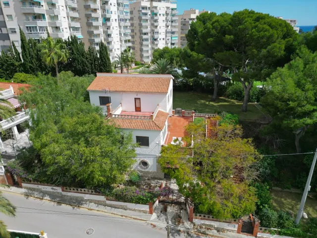 Villa 4 habitaciones 382m² en venta - Centro - foto 3