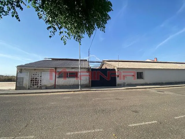 Naves + Vivienda en Esquivias — 13