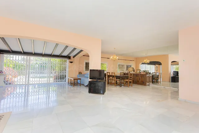 Chalet 8 habitaciones 643m² en venta - Marbella - foto 5