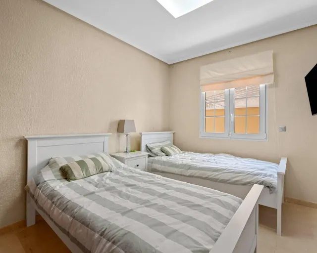 Apartamento de lujo 50m del mar — 16