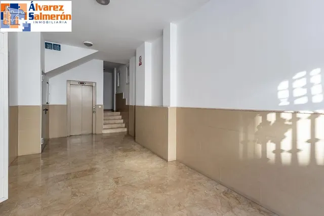 Piso con garaje, trastero y excelente ubicación en Huétor Vega — 17