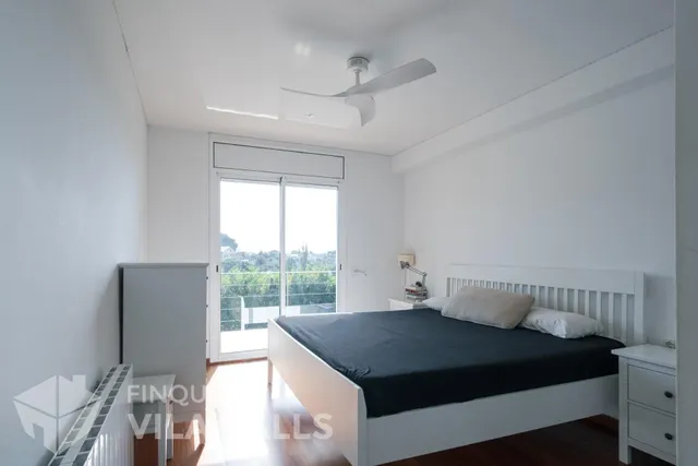 Chalet con piscina y 6 habitaciones en Can Regasol — 32