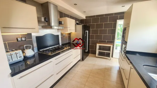 CHALET INDEPENDIENTE CON ENORME PARCELA EN CAMPOSOL — 7
