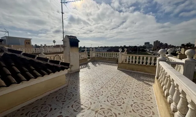 Villa 4 habitaciones 124m² en venta - Parque las naciones — 39