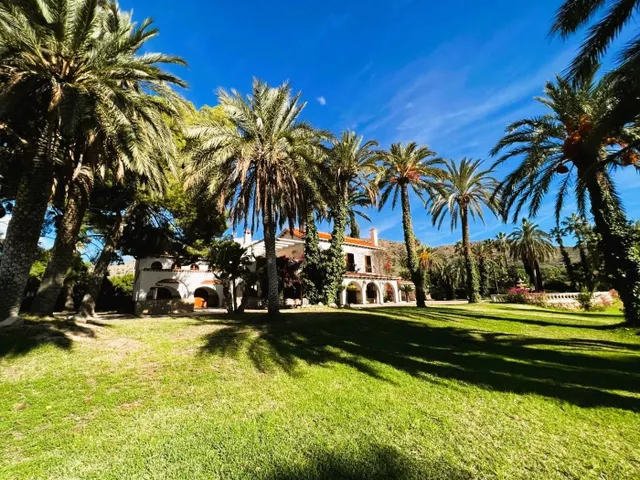 FINCA ECUESTRE DE ESTILO MEDITERRÁNEO. — 9