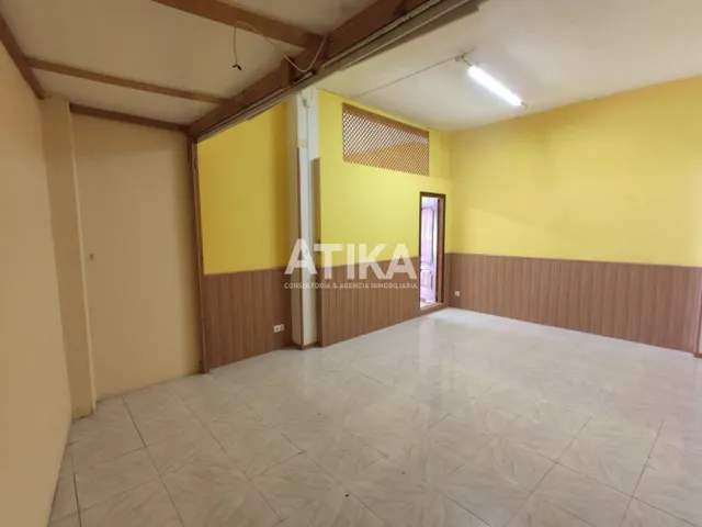 LOCAL COMERCIAL EN VENTA EN ZONA CÉNTRICA. — 6