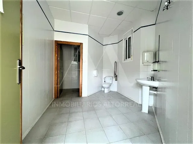 SE VENDE NEGOCIO EN MONTEPRINCIPE — 8