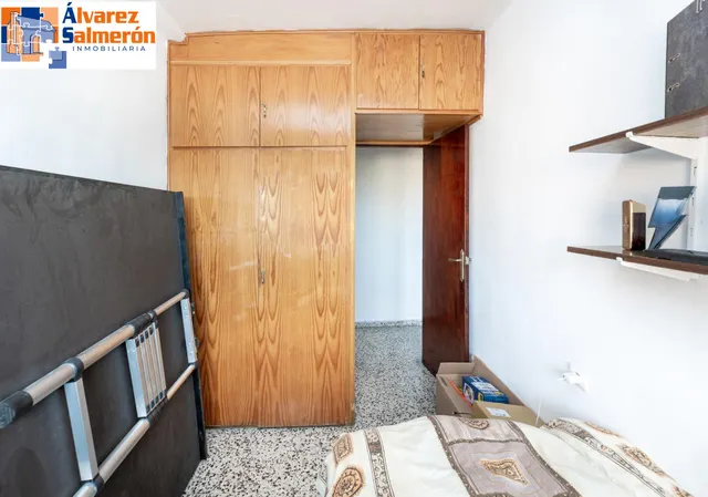 En Venta Piso de 4 dormitorios con ascensor, ideal para reformar a tu gusto. — 15