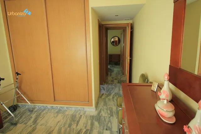 Piso con amplia terraza en Ciudad Jardín — 26