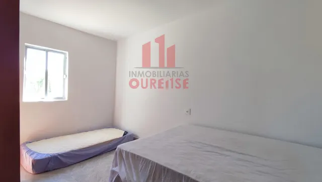 CASA DE PIEDRA CON PARCELA EN XUNQUEIRA DE AMBÍA, PRÓXIMA A SANDIÁS. — 30