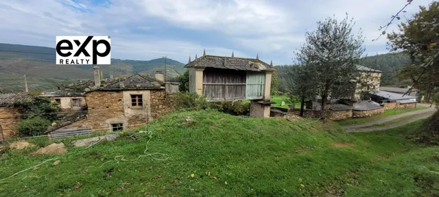 CASA DE PIEDRA CON GRAN FINCA Y VISTAS PANORÁMICAS A 7 KM DE LAS PLAYAS DE FOZ — 9