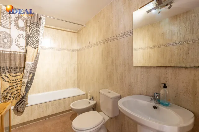 PISO VPO DE CUATRO DORMITORIOS CON GARAJE EN PADRE CLARET — 23