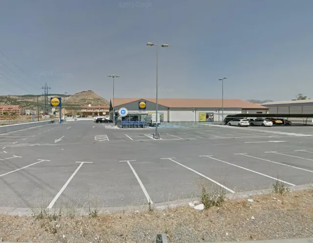 GRAN NAVE FRENTE AL LIDL DE LA CARRETERA DE CÓRDOBA - foto 3