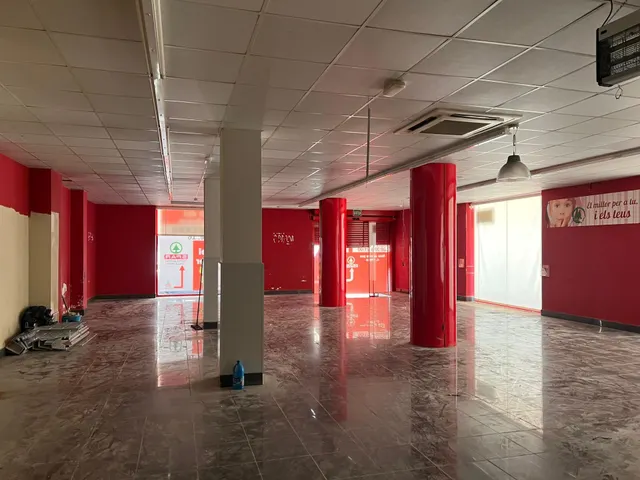 Local comercial en zona central de Bonavista. — 6