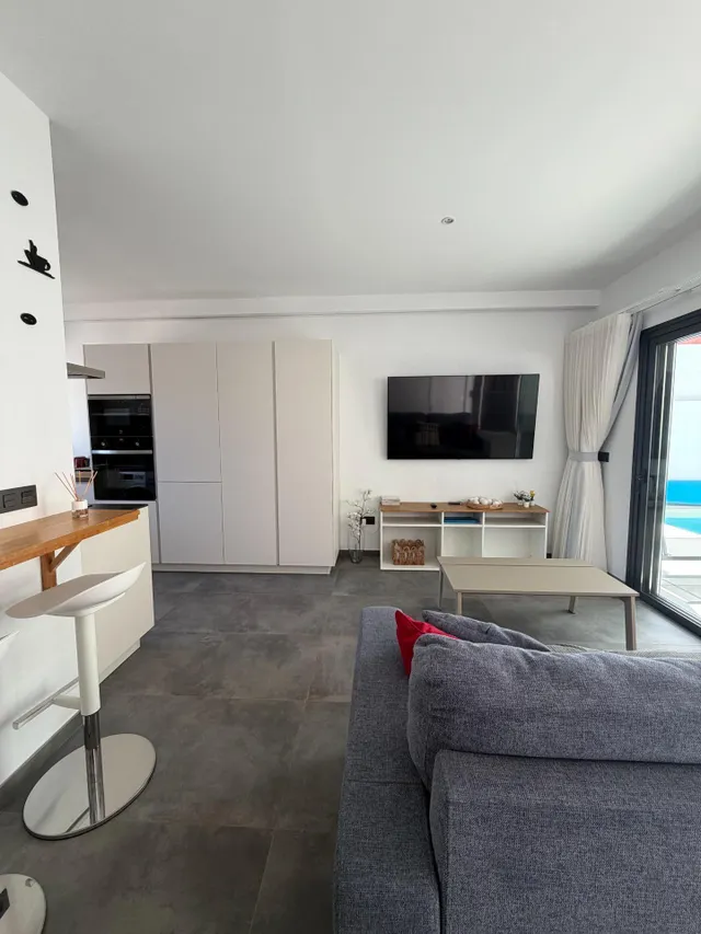 Casa con piscina privada junto al mar en La Listada — 14