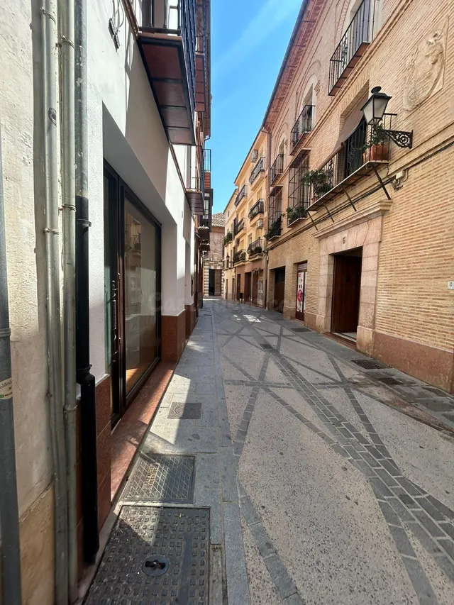 LOCAL CENTRICO CON PROYECTO PARA CONVERTIRLO EN VIVIENDA¡¡¡¡ - foto 4