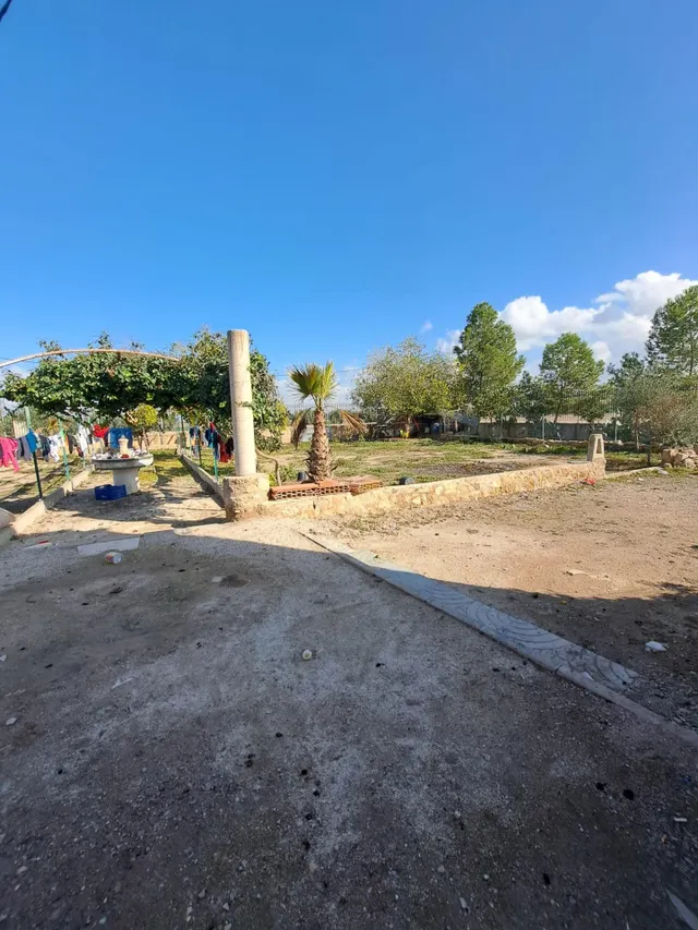 FINCA RURAL CON 4 VIVIENDAS Y NAVE — 7