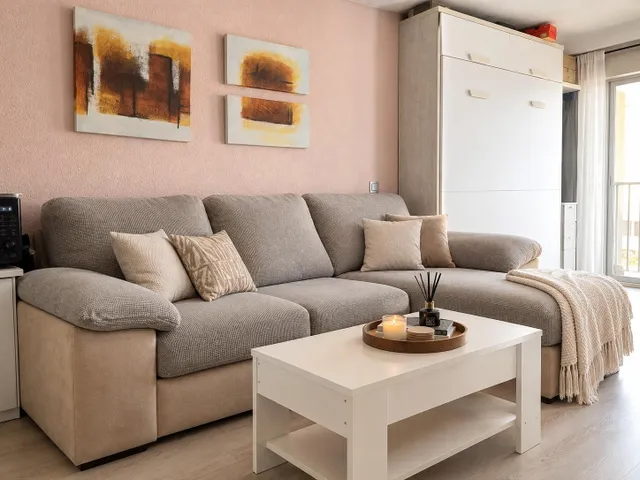 Estudio en planta 12 con vistas al mar y parking en Benidorm - foto 4