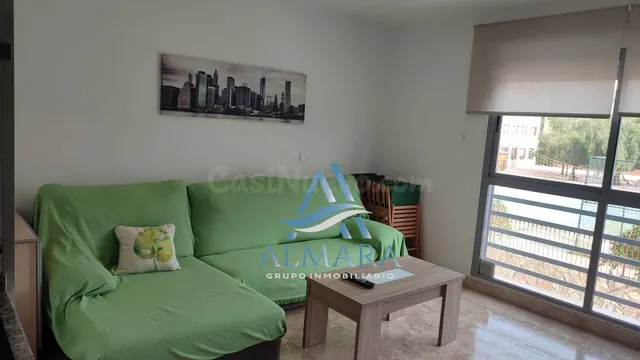 Se alquila vivienda para todo el año