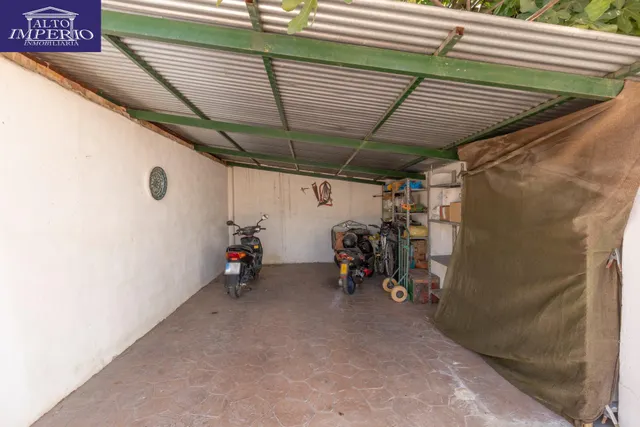 Casa con gran solar — 48