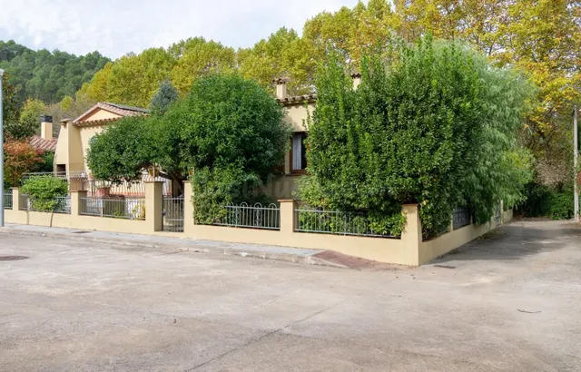 ? Casa con encanto junto al río en Sant Llorenç de la Muga ?