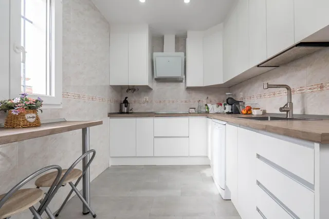 Encantadora Casa Reformada en Ogijares con Vistas y Espacios para Disfrutar — 10