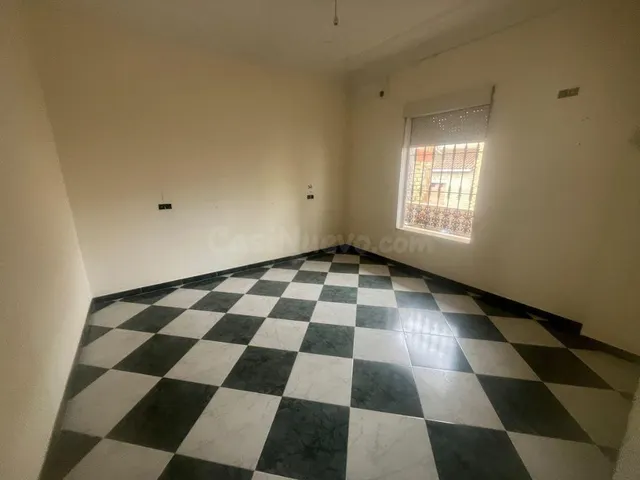 CASA DE BANCO ESTUPENDA EN GILENA - foto 2