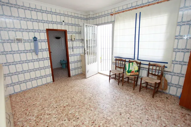 Casa de pueblo 4 habitaciones, planta baja con patio, garaje y gran potencial en La Palma — 29