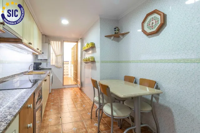 Se vende amplio piso en zona céntrica de Torrent — 6