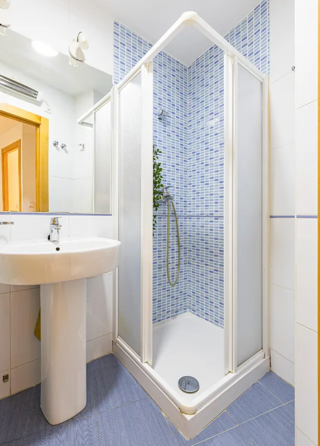 Vivienda de 3 dormitorios con terraza en calle del Pilar, centro de Murcia. — 20