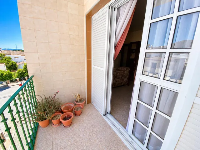 Amplio piso de 4 dormitorios con terraza en Calle San Antonio – Alcalá de los Gazules — 8
