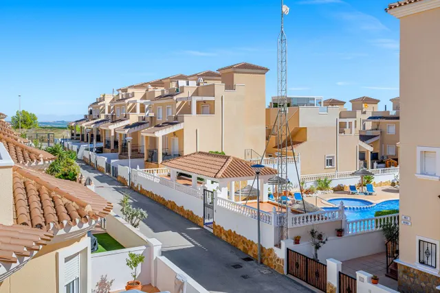 Casa 3 habitaciones en venta - Pueblo — 33