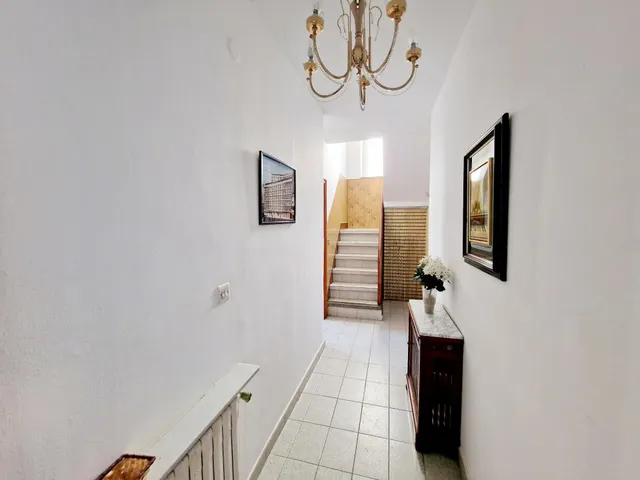 EXCLUSIVO CONJUNTO DE DOS CASAS CON JARDÍN Y GARAJE A 300 METROS DE LA PLAYA DE A RAPADOIRA – FOZ — 24