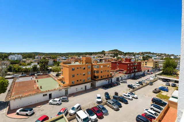 Amplio apartamento con terraza a 400 m de la playa de Santa Ponsa — 27
