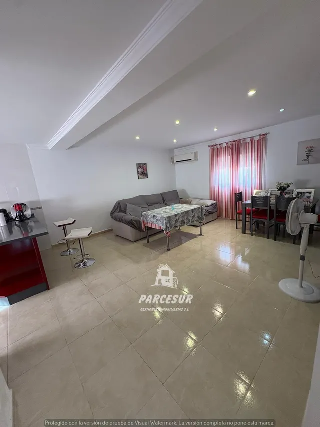 Finca de 1.250 m2 con 2 casas independientes y piscina — 20