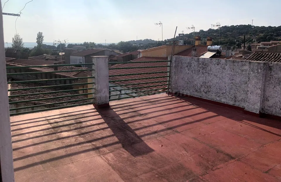CASA EN VALDEOBISPO