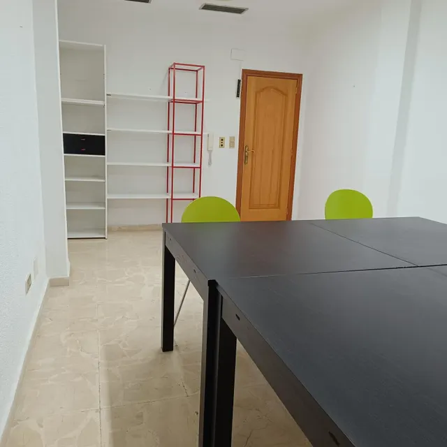 ¡¡¡¡¡OPORTUNIDAD UNICA!!!! ENTRESUELO COMERCIAL EN ALQUILER — 23
