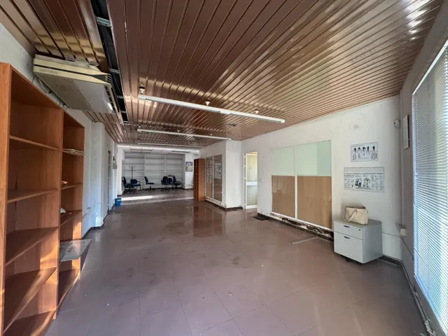 LOCAL COMERCIAL ZONA PLAZA DEL CABALLO — 4