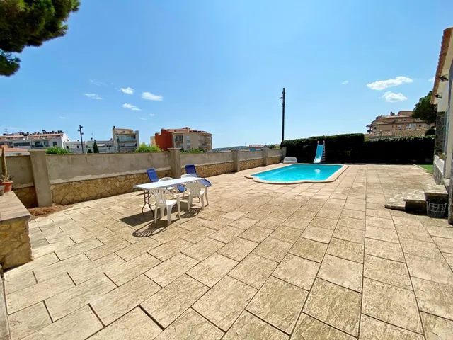 CASA PLANTA BAJA — 10