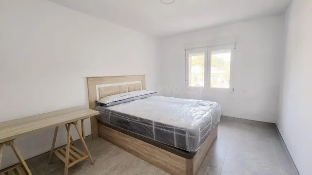 En alquiler piso independiente con terraza y servicios incluidos en cerro de alarcón, Valdemorillo — 7