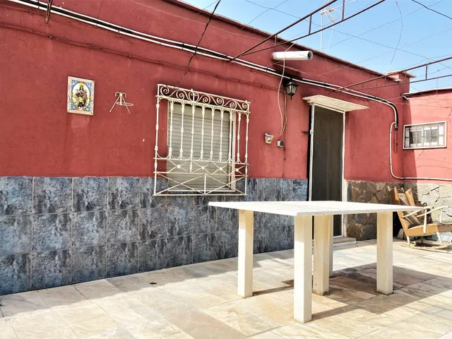 Se vende cortijo a distancia de a pie al pueblo — 7