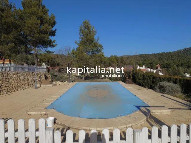 Chalet a la venta en la Sierra Mariola, Bocairent — 8